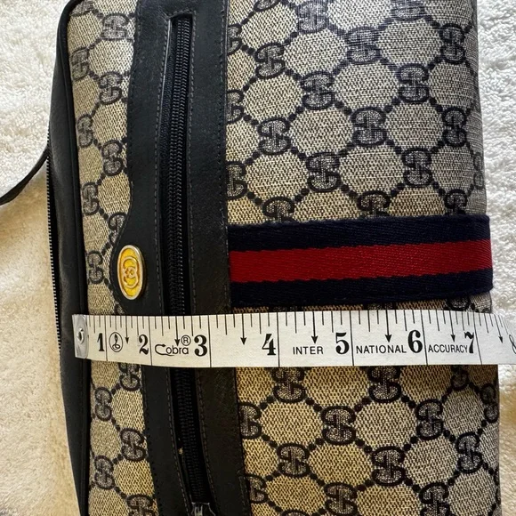 🚨SOLD🚨Gucci Vintage GG Monogram Supreme Sherry Web Ophidia Camera Shoulder Bag. - Picture 16 of 16